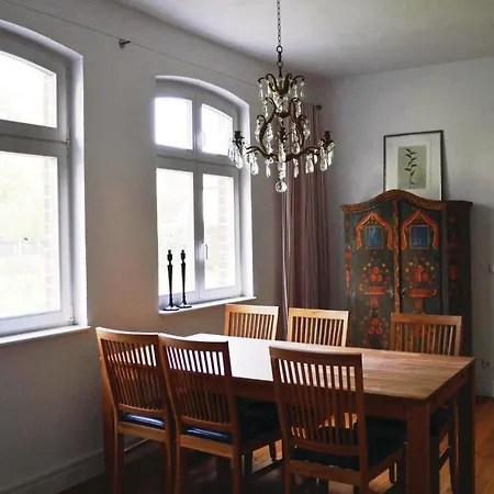 Three-bedroom Holiday In * Lärz