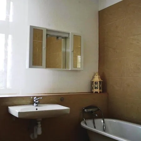 Three-bedroom Holiday In 펜션